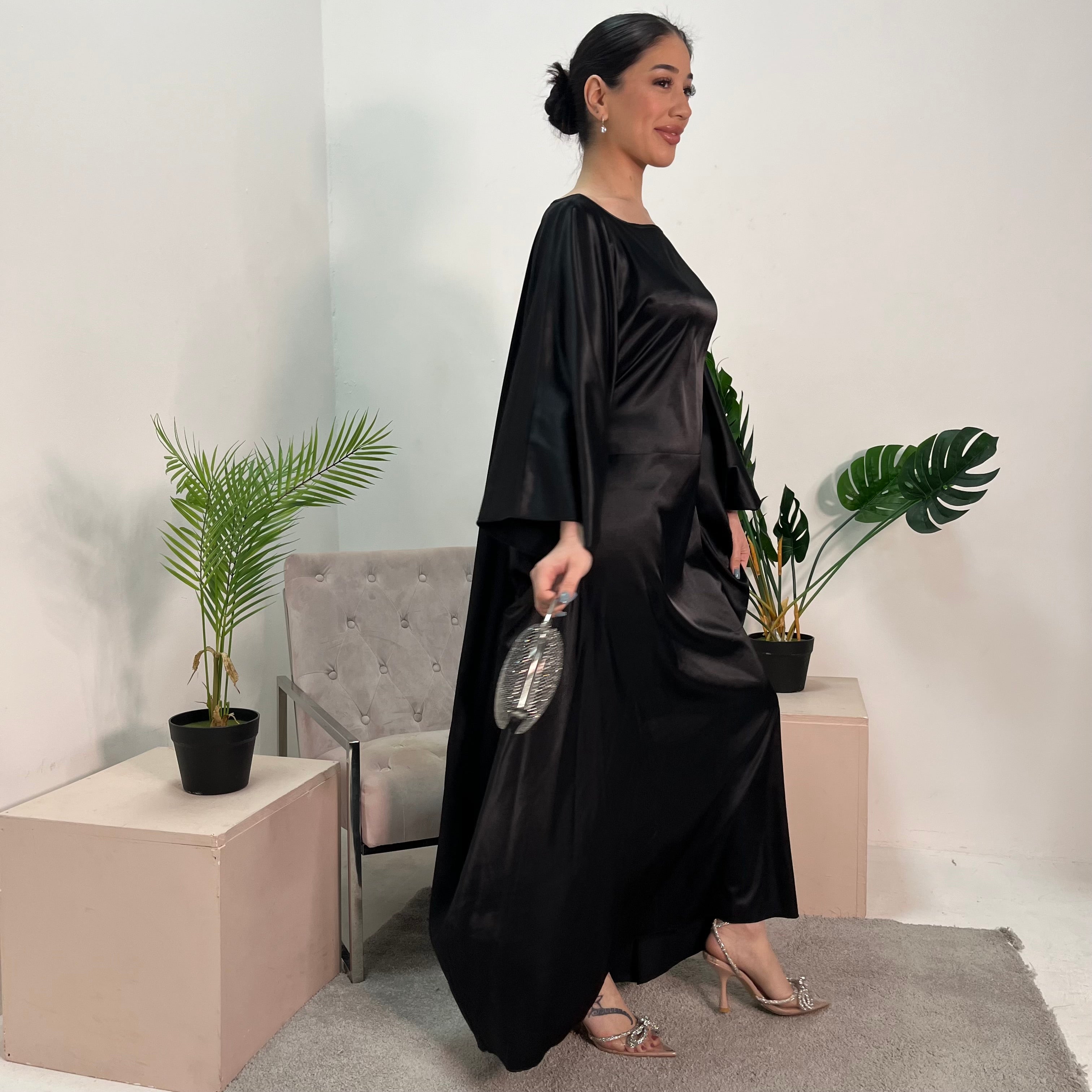 Sehr Black Quality Satin Plain Tie kaftan Dress – House Of Haniya