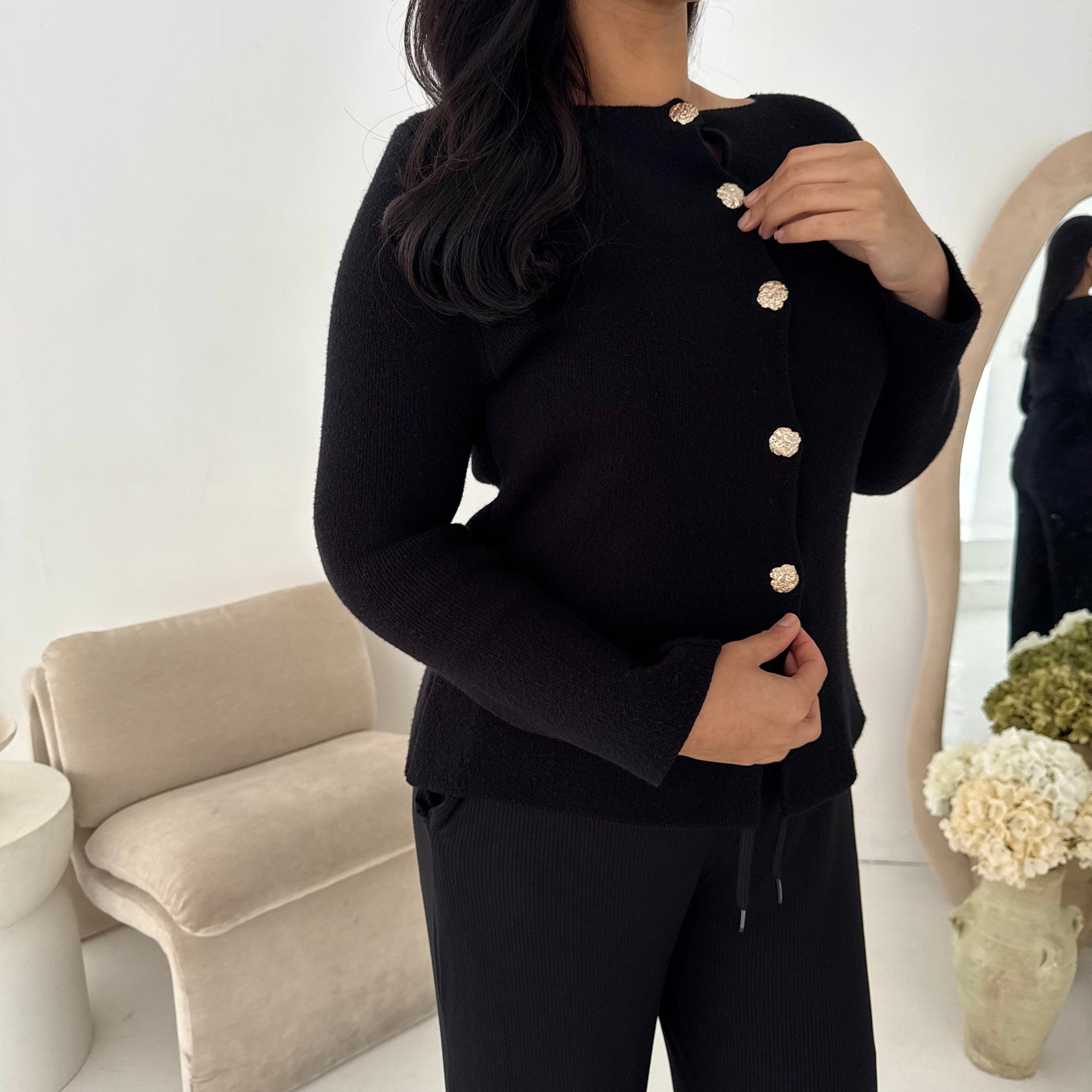 Kisa Black Gold Button Knitted Cardigan